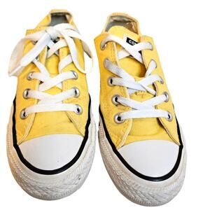 Converse Allstars yellow low top sneakers. Size 6